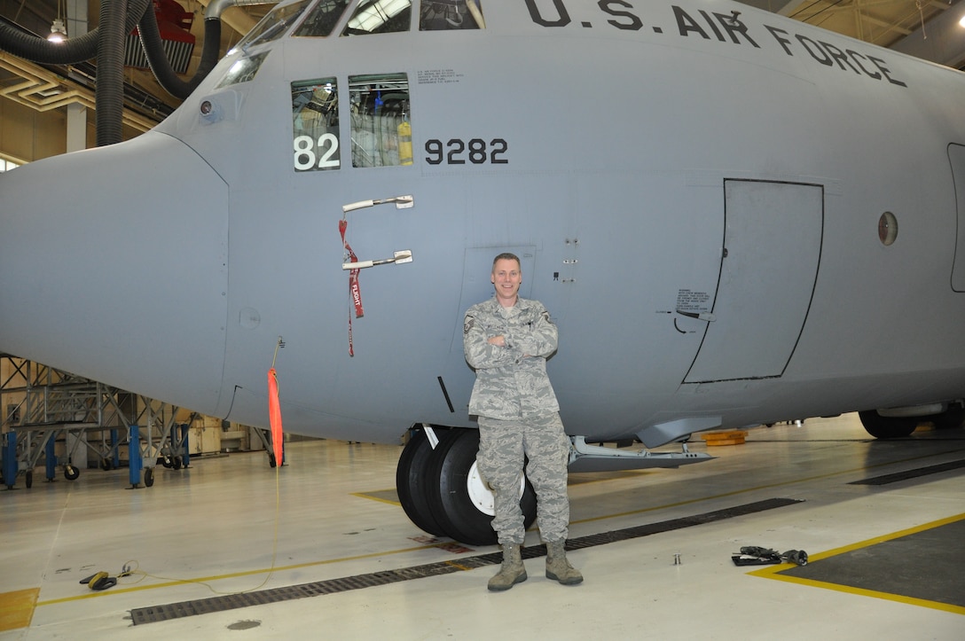 914th Airlift Wing Spotlight Performer of the Month for February 2015, Master Sgt. Eric Moseman, Niagara Falls Air Reserve Station, N.Y.  (U.S. Air Force photo by Master Sgt. Kevin Nichols)