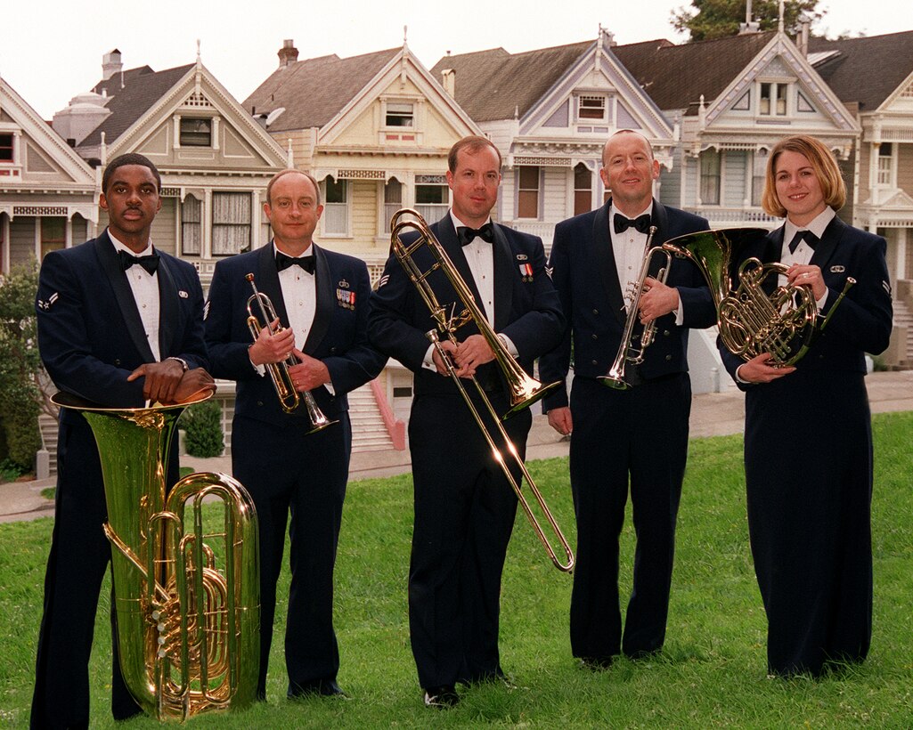 The USAF Band of the Golden West's Travis Brass pose before San Francisco's "Painted Ladies" (courtesy photo, 2004)