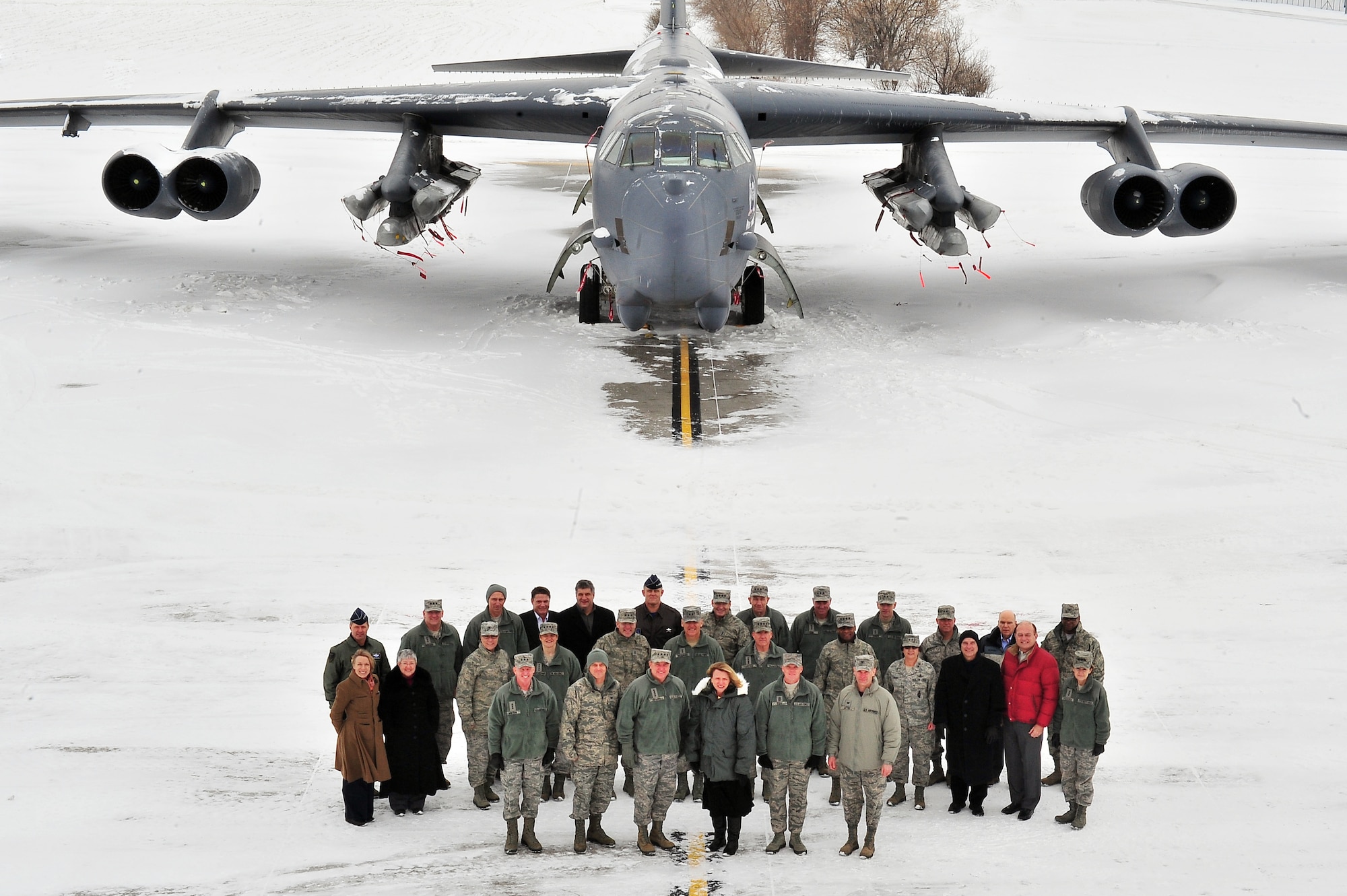 Members of the Nuclear Oversight Board pose in front of a B-52H Stratofortress on Minot Air Force Base, N.D., Feb. 20, 2015. (U.S. Air Force photo/Senior Airman Brittany Y. Bateman)
