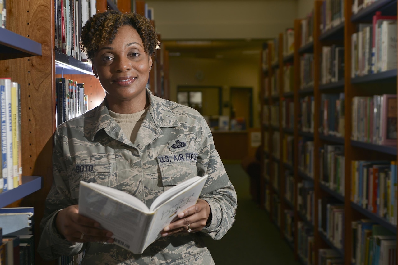Air Force Senior Master Sgt. Daphne Soto spent 18 years of her career on the fast track until a cancer diagnosis forced her to find balance in her life. U.S. Air Force photo by Staff Sgt. Alexandre Montes