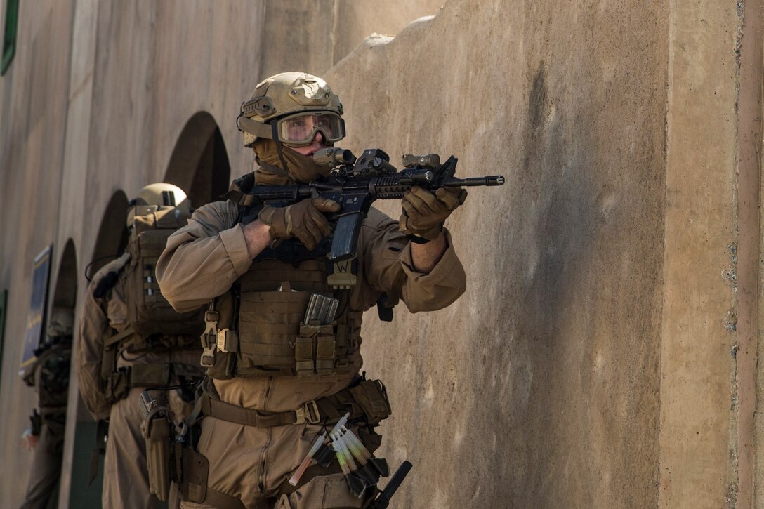 U.S. Marines with the 15th Marine Expeditionary Unit’s Force Reconnaissance Detachment conduct military operations in urban terrain training aboard Camp Pendleton, Calif., Feb. 19, 2015. These Marines are a part of the MEU’s Maritime Raid Force. The training provides the MEU with the opportunity to train for similar environments in preparation for their upcoming deployment. (U.S. Marine Corps photo by Sgt. Emmanuel Ramos/Released)