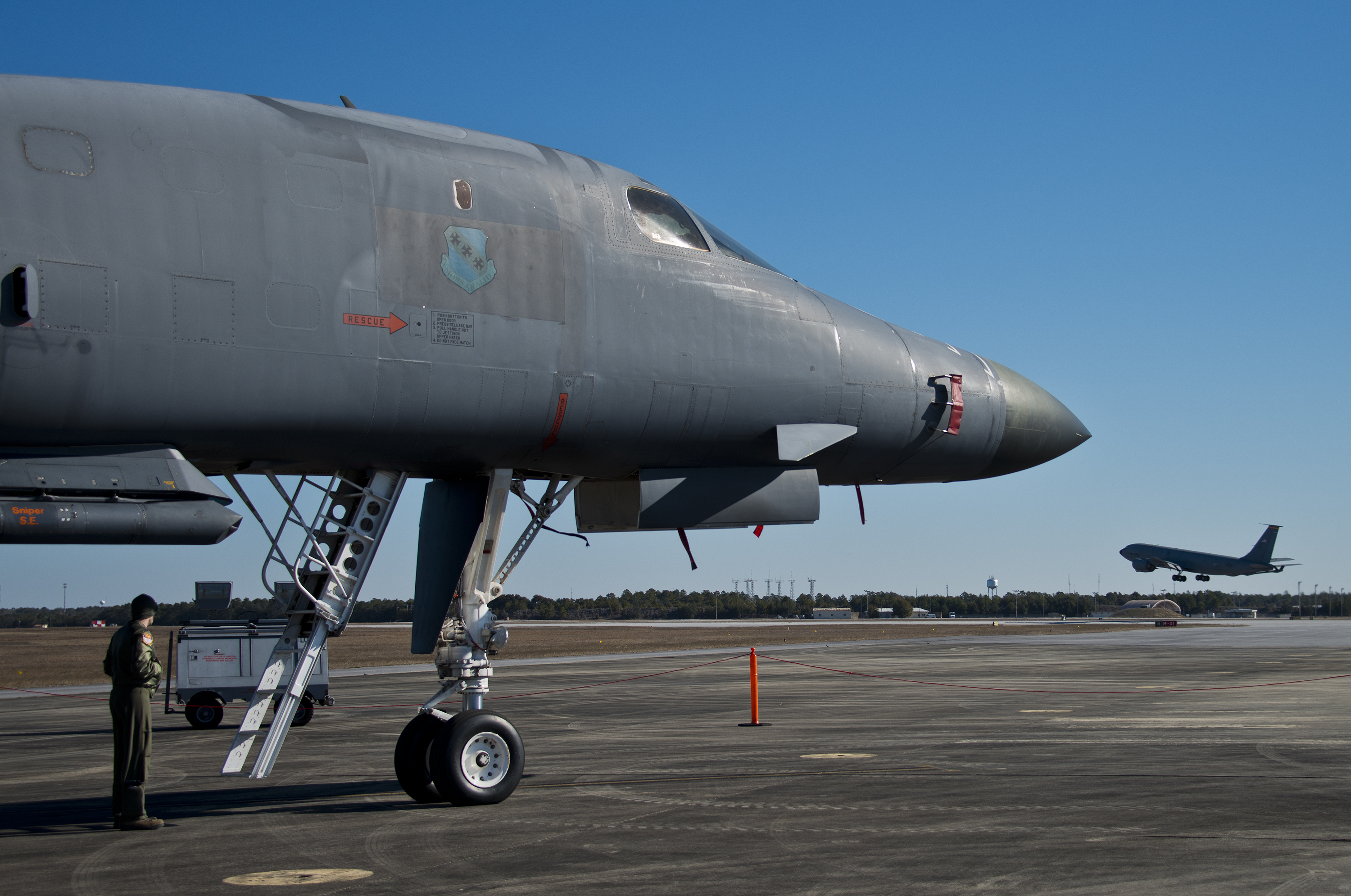 53rd Wing Members Get Up-close Tour Of B-1 > Eglin Air Force Base ...