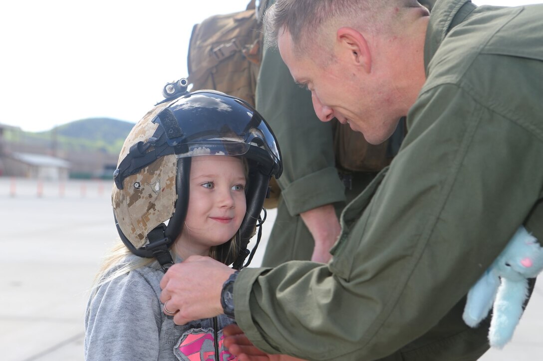 Marines with the 11th Marine Expeditionary Unit's Force Reconnaissance Detachment return to Camp Pendleton, California, Feb. 23. The 11th MEU completed a 7-month deployment to the U.S. 5th and 7th Fleet areas of operation. (U.S. Marine Corps photo by Cpl. Jonathan R. Waldman/Released)
