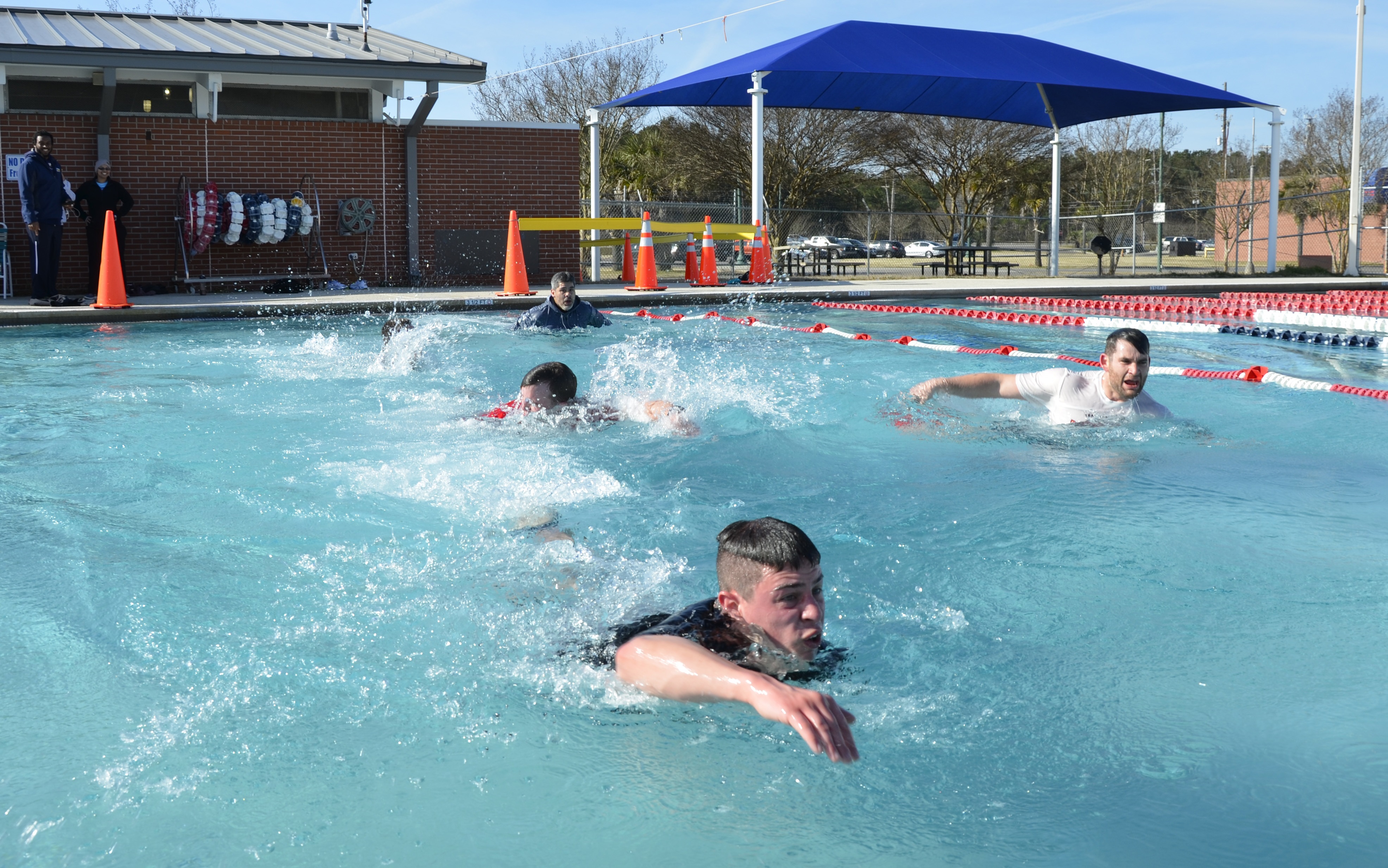 Sam'S Fitness Center Hosts Inaugural Fun Run And Polar Plunge