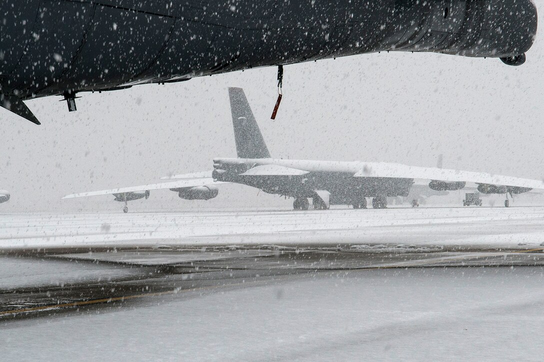An Air Force Reserve B-52H Stratofortress assigned to the 307th Bomb Wing, gets a dusting of snow on Feb. 25, 2015, Barksdale Air Force Base, La. A band of winter weather hit Barksdale and the surrounding area bringing ice and a few inches of snow. (U.S. Air Force photo by Master Sgt. Greg Steele/Released)