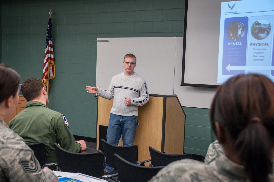 Mike Sanford, 934th Airmen and Family Readiness, speaks to enlisted Airmen during a Unit Training Assembly weekend.  (U.S. Air Force photo file by Staff Sgt. Carla Fernandez)
