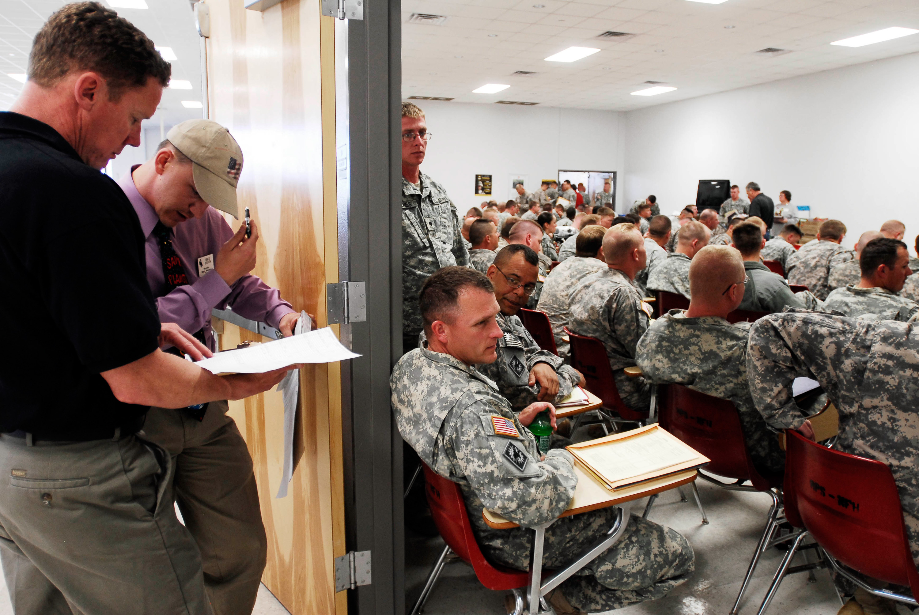 Wyoming Soldiers receive “warm > National Guard > Article View