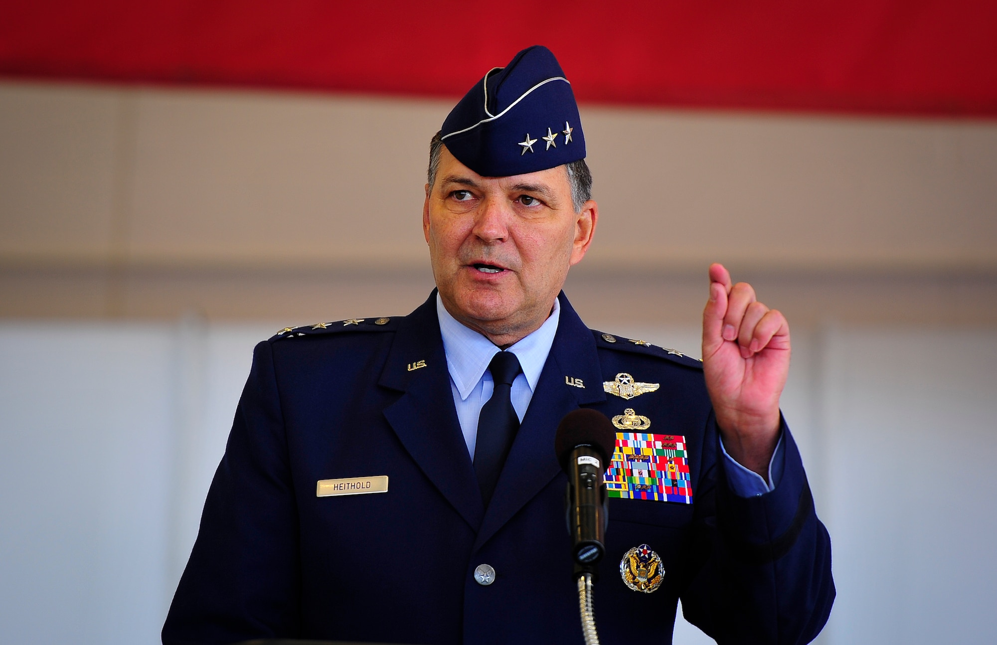 Lt. Gen. Bradley Heithold, Air Force Special Operations Command commander, speaks during a change of command ceremony on Hurlburt Field, Fla., Jan. 6, 2014. Col. Sean Farrell assumed command of the 1st SOW during the ceremony. (U.S. Air Force photo/Senior Airman Christopher Callaway)