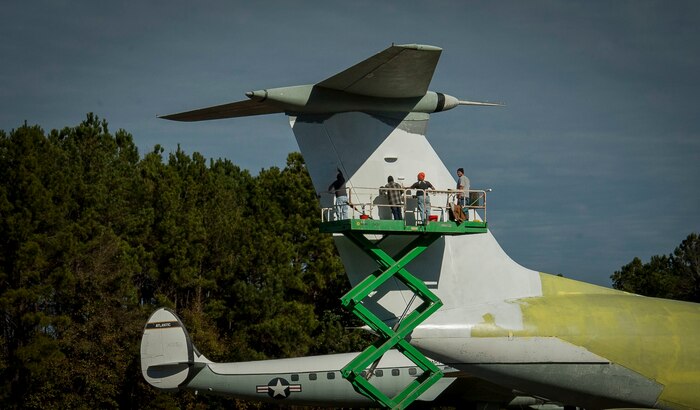 The Lockheed C-141 Starlifter receives a fresh set of paint Jan. 7th, 2015, at Joint Base Charleston – Air Base, S.C. The aircraft was stripped to its metal exterior and received coatings of primer prior to being painted to its original white-grey tone. (U.S. Air Force photo / Senior Airman Tom Brading)