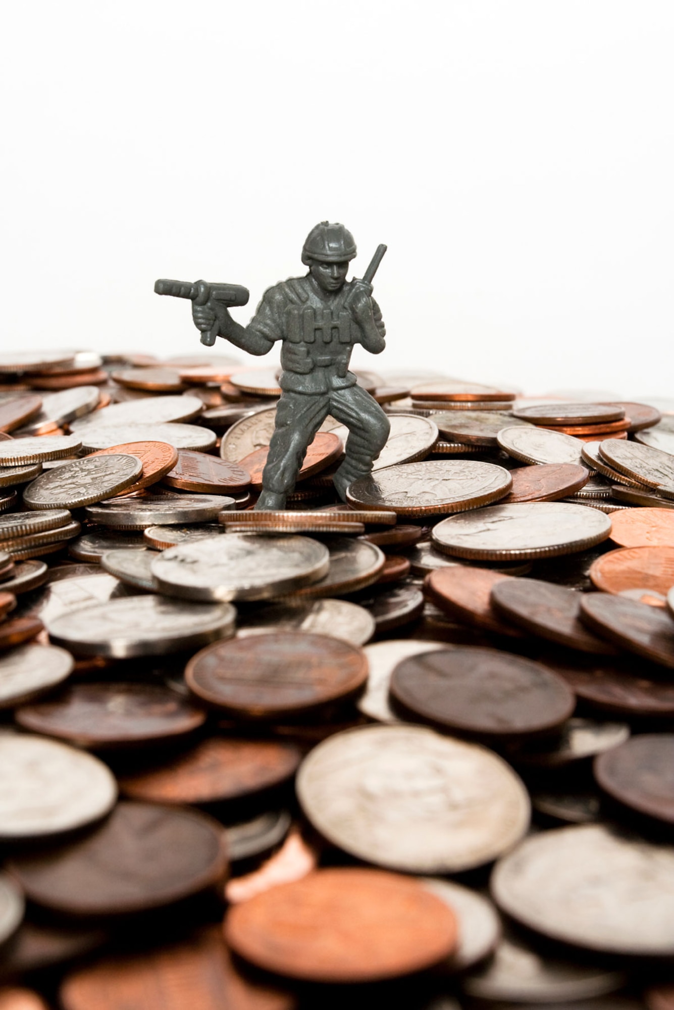 Military programs like Army Community Service and the Air Force Military and Family
Readiness Center can teach people how to save money. (Courtesy graphic)