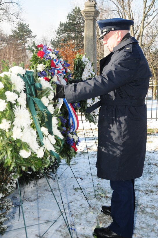 Col. Kevin Rogers, Inspector General of the New York Air National Guard's 107th Airlift Wing, placed a wreath on behalf of President Barack Obama at Forest Lawn Cemetery in Buffalo, NY on January 7, 2015 (Air National Guard Photo/Tech. Sgt. Brandy Fowler)