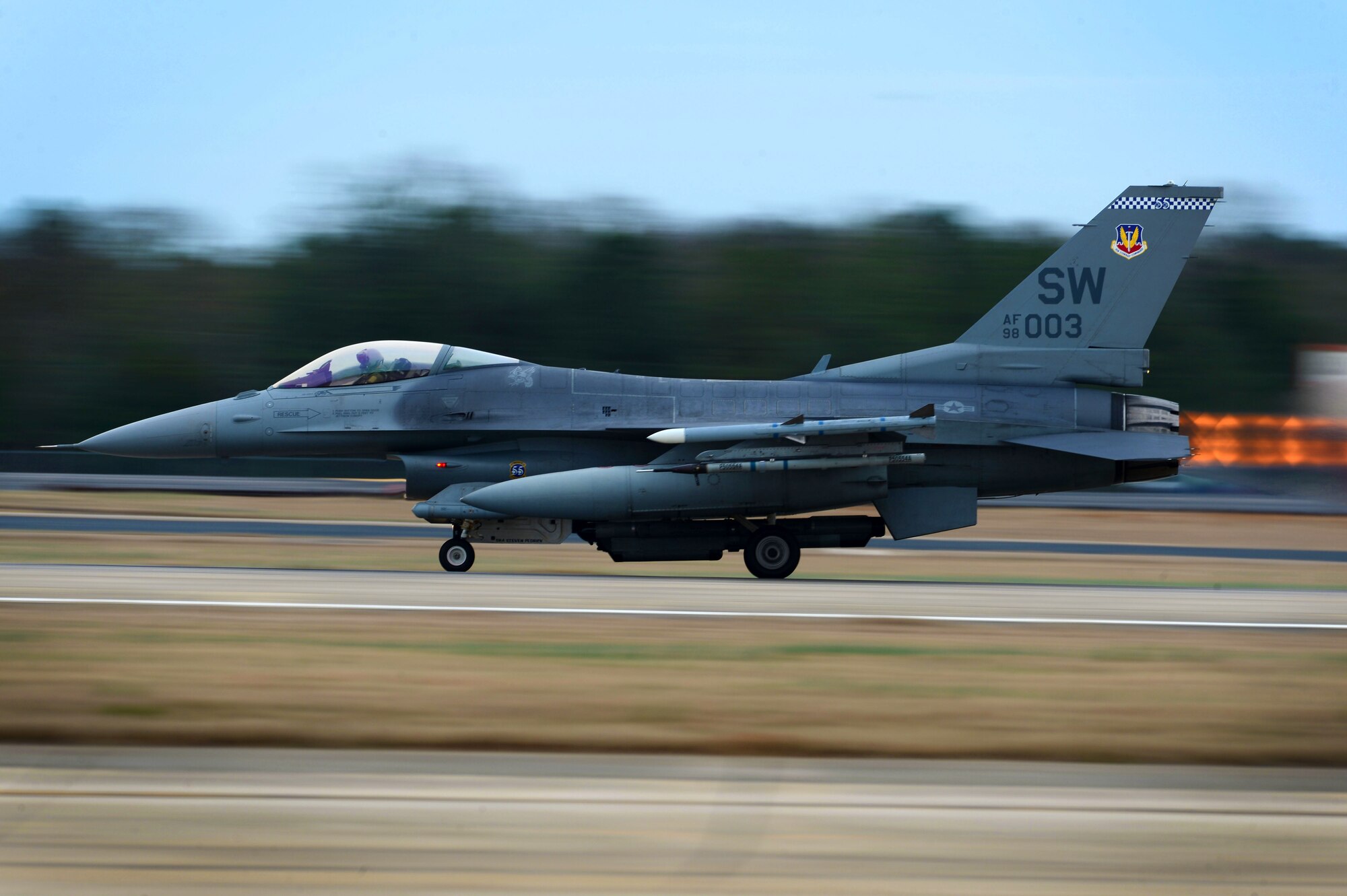 A U.S. Air Force F-16CM Fighting Falcon taxis off the runway at Shaw Air Force Base, S.C., Jan. 8, 2015. With a lightweight airframe and powerful General Electric engine, the F-16CM can fly at speeds of more than 1,500 miles per hour. (U.S. Air Force photo by Senior Airman Jensen Stidham/Released)