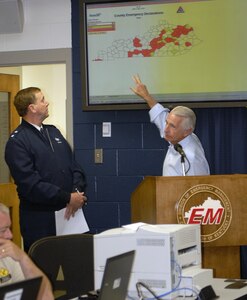 Kentucky Gov. Steve Beshear points out the counties declared states of emergency on a map at a press conference held at the Emergency Operations Center in Frankfort, Ky., May 3, 2010.