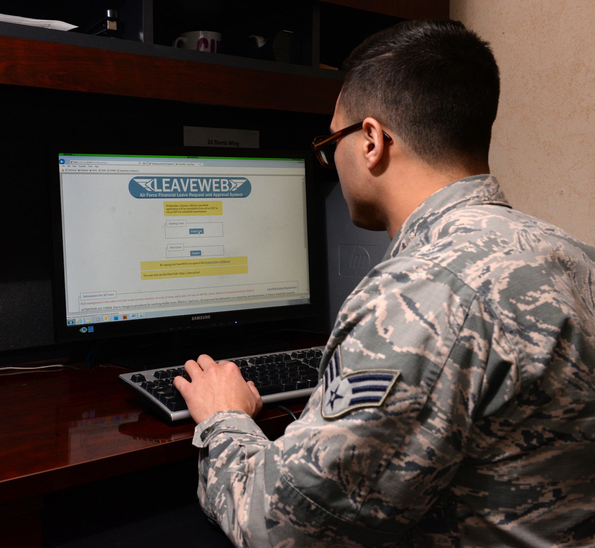 An Airman signs into his LeaveWeb account to check his remaining balance on Barksdale Air Force Base, La., Jan. 12, 2015. The maximum amount of leave days a service member can accumulate will drop from 75 to 60 as of Oct. 1, 2015. (U.S. Air Force photo/Airman 1st Class Curt Beach)