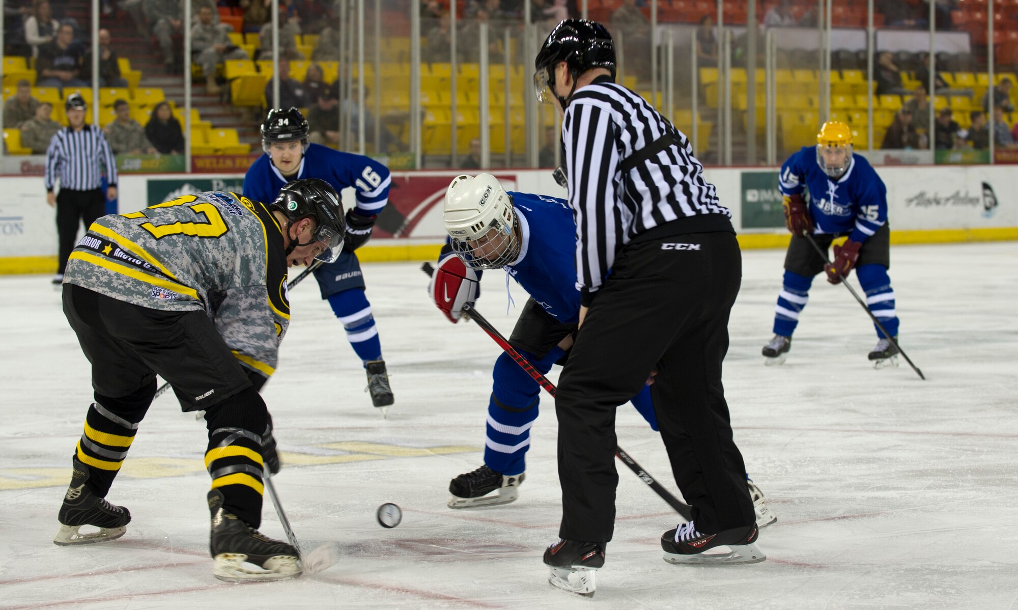 Air Force beats Army 75 in community hockey game > Joint Base