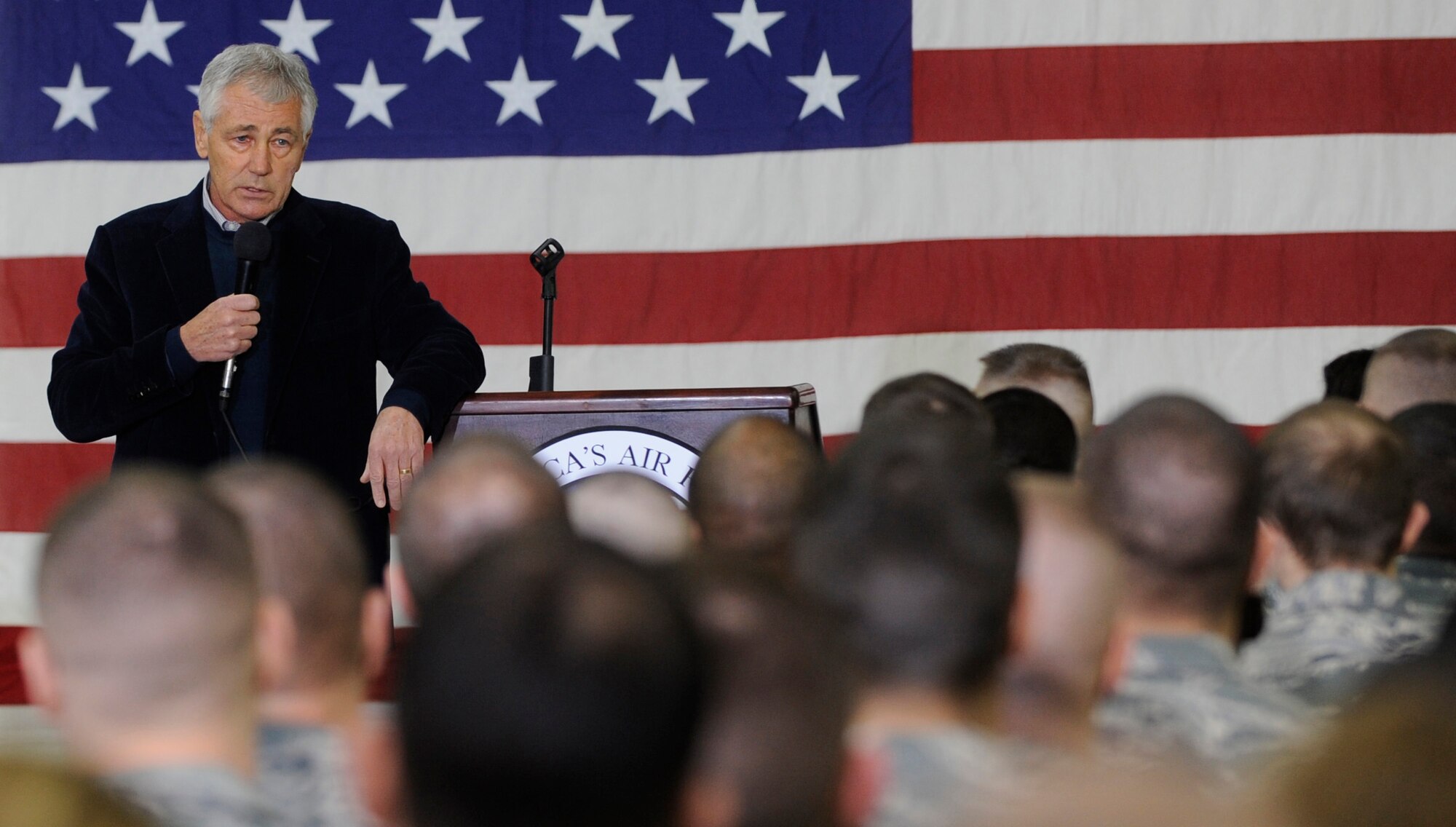 Defense Secretary Chuck Hagel speaks to a few hundred Airmen at Whiteman Air Force Base, Mo., Jan. 13, 2015 during his farewell tour of U.S. military bases. Hagel received a firsthand look at the B-2 Spirit aircraft. His next stop will be visiting with Marine Corps aviators in California. (U.S. Air Force photo by Staff Sgt. Alexandra M. Boutte/Released)