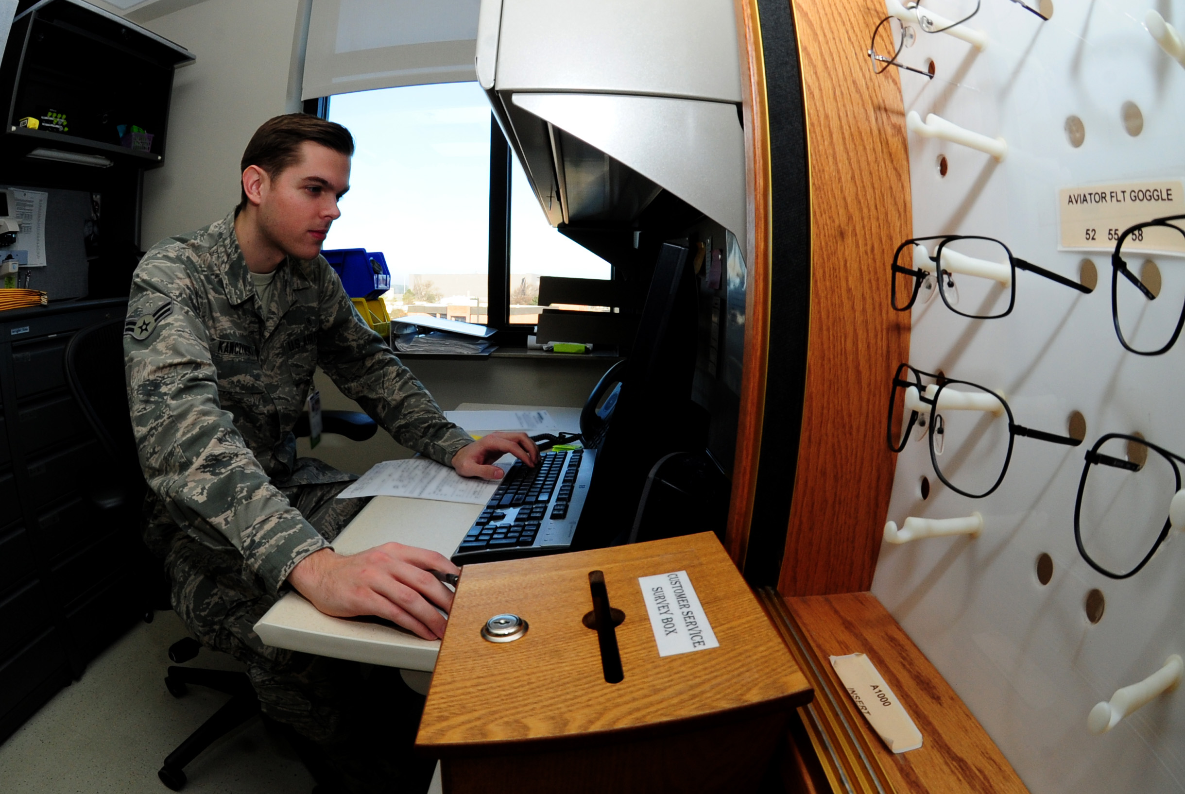 Langley optometry clinic keeps eyes on care > Joint Base LangleyEustis