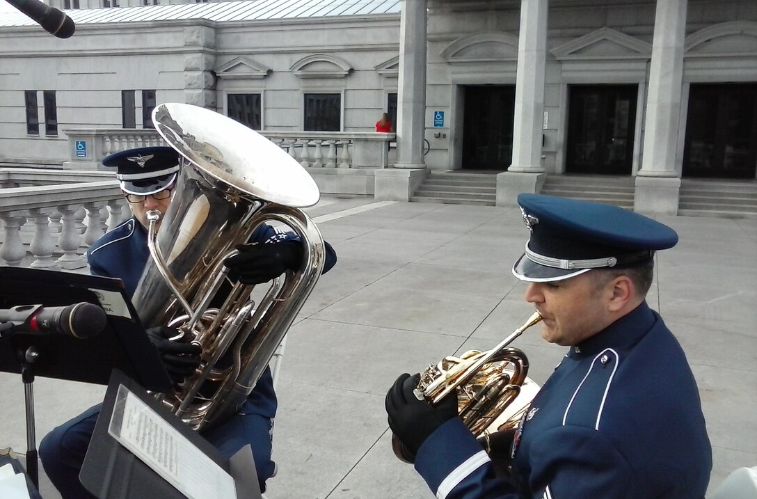 SrA Daniel Safford and TSgt Jeremy Buss perform with Brass in Blue for the inauguration of Gov. Tom Wolf, Pennsylvania’s 47th governor, in Harrisburg, Pa. on Tuesday, Jan. 20, 2015.