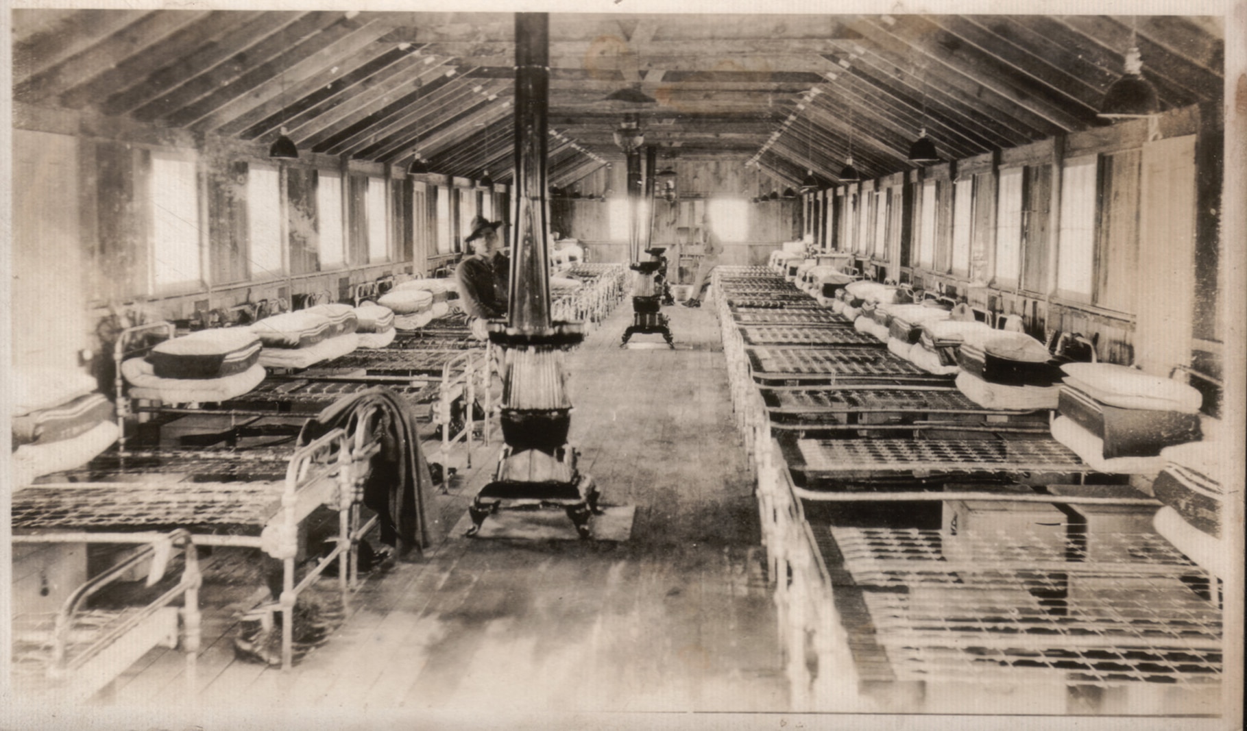 During World War I, approximately 500 temporary barracks that could 10,000 recruits were constructed on what is today the North side of the parade deck in what was then known as the East and West Wings. 