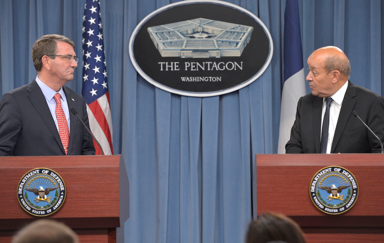 Defense Secretary Ash Carter and French Defense Minister Jean-Yves Le Drian host a news conference in the Pentagon, July 6, 2015. DoD photo by Glenn Fawcett