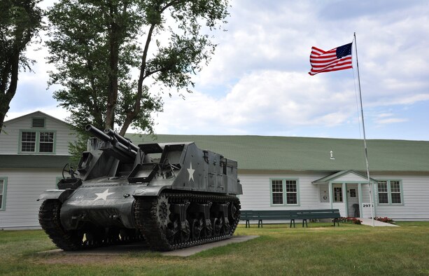 A World War II-era howitzer is displayed in front of the Rocky Mountain Museum of Military History at Fort Missoula, Mont., July 7, 2015. The museum promotes the commemoration and study of the U.S. armed services, from the Frontier Period to the War on Terrorism. Displays include uniforms, weapons, photographs and scale models. (U.S. Air Force photo/John Turner)