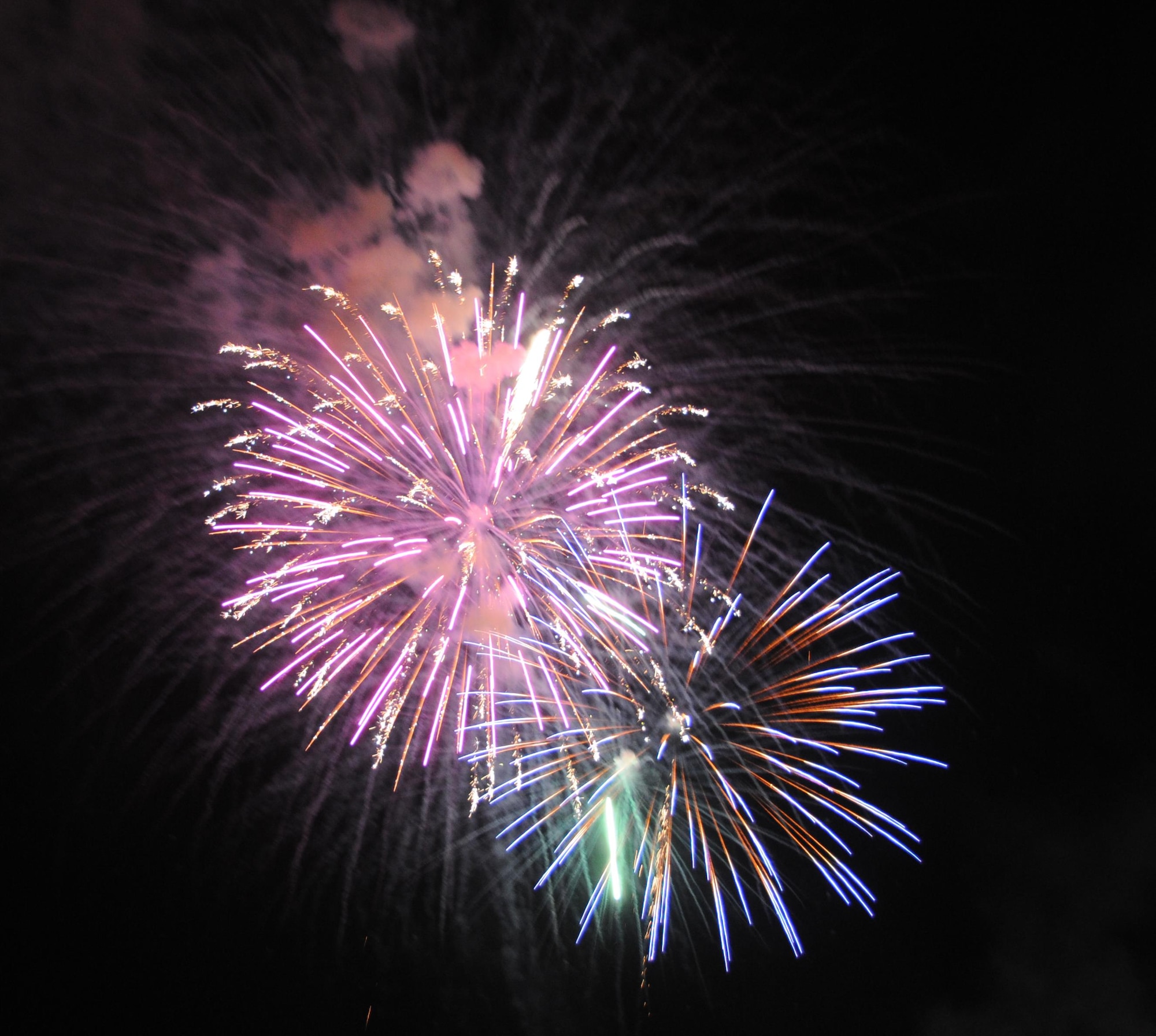 Hundreds of Air Commandos and their families enjoyed the 20-minute fireworks display as part of the 16th Annual Sound of Independence at the Marina at Hurlburt Field, Fla., July 1, 2011. Dozens of booster clubs and organizations took part in this year's free event for Air Commandos and their families to kick off the holiday weekend. (Courtesy photo by Barbara Fuller/Released)