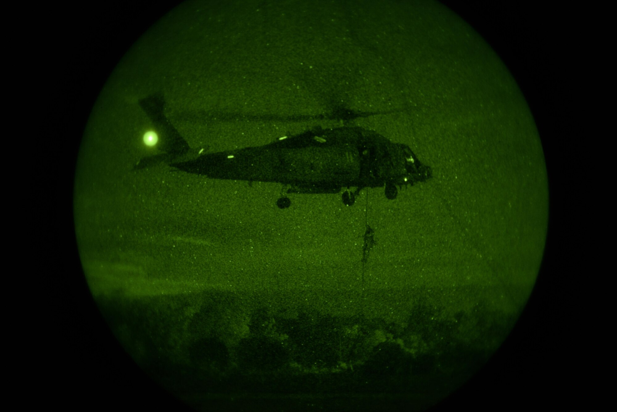 A member of the Australian army 2nd Commando Regiment fast ropes from an HH-60H Seahawk from the U.S. Navy 85th Helicopter Sea Combat Squadron during exercise Talisman Sabre in Northern Territory, Australia, July 3, 2015. Not a day goes by where military forces from Australia and the U.S. aren’t somehow working side by side to ensure peace and stability. (U.S. Air Force photo by Senior Airman Stephen G. Eigel)