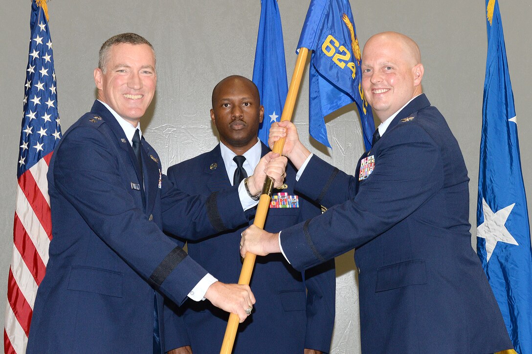 624th Operations Center welcomes new commander