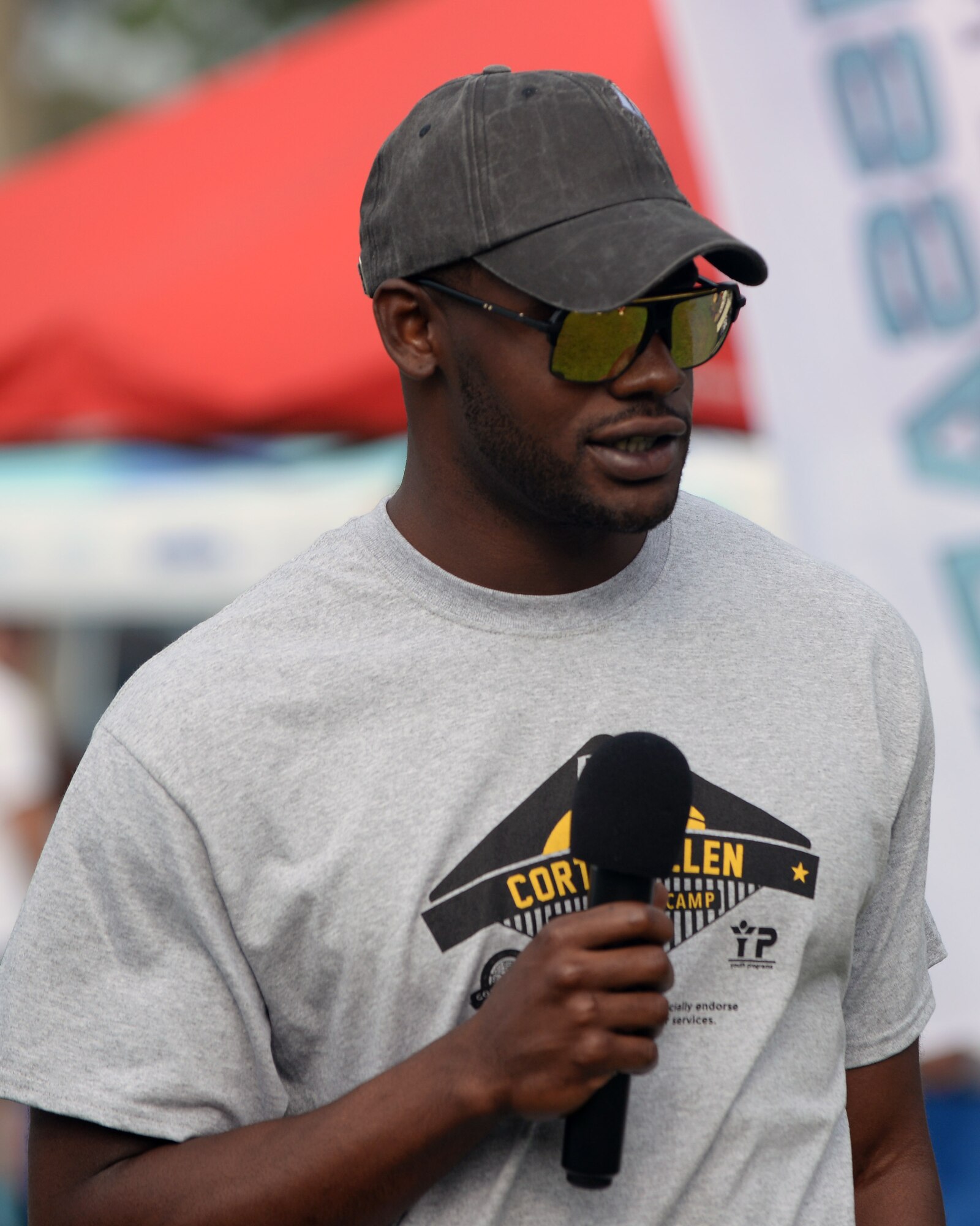 Cortez Allen, Pittsburgh Steelers defensive back, speaks to young athletes during a National Football League ProCamp, July 17, 2015, at Seymour Johnson Air Force Base, North Carolina. Children were encouraged to learn their teammates’ names and assume leadership roles during the two-day camp. (U.S. Air Force photo/Senior Airman John Nieves Camacho)