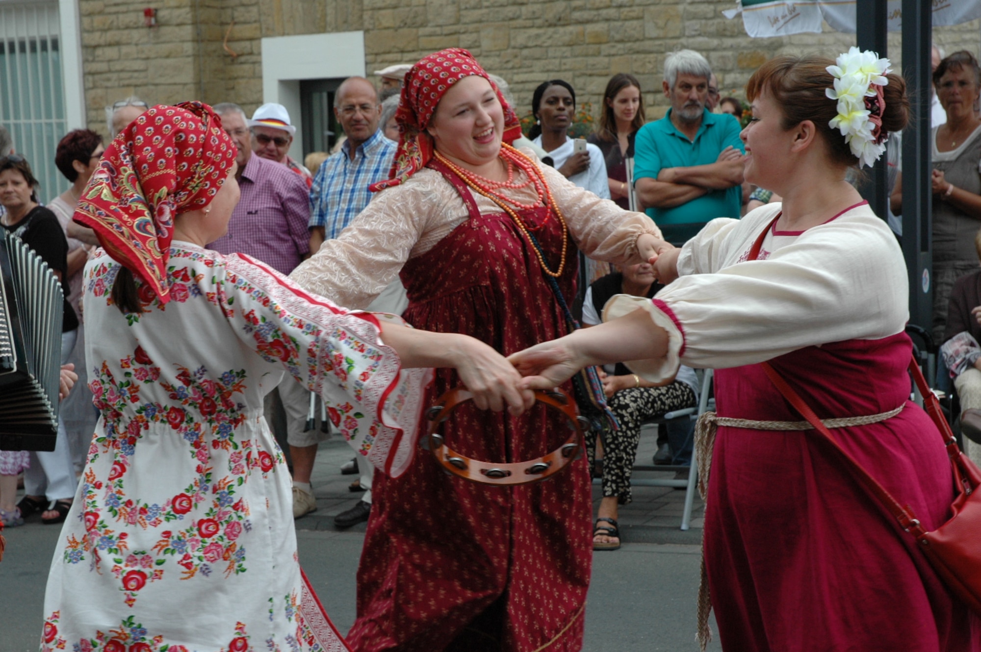 Bitburg observes 1300th anniversary during folklife festival ...
