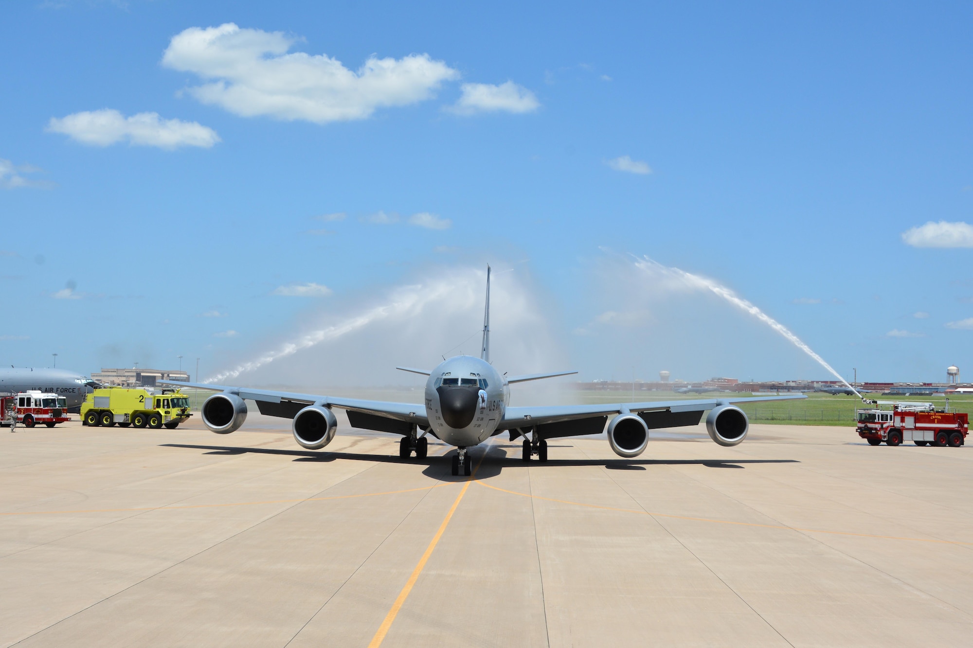 A 137th Air Refueling Wing aircrew taxis in a Reserve KC-135R as they completed the last day flight of the association, June 24, 2015 at Tinker Air Force Base. This final fight marks an end to the formal Air Reserve Component Association between the 507th Air Refueling Wing and the 137th ARW (U.S. Air Force Photo/Maj. Jon Quinlan).