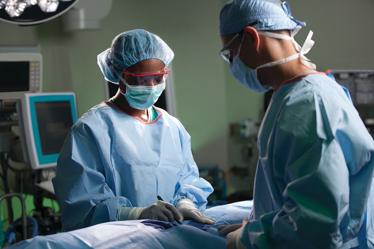 Surgeons perform a procedure at San Antonio Military Medical Center on Joint Base San Antonio-Fort Sam Houston, Texas. SAMMC ranks among the top hospitals in the nation for surgical care, according to a recent report from the American College of Surgeons. U.S. Army photo