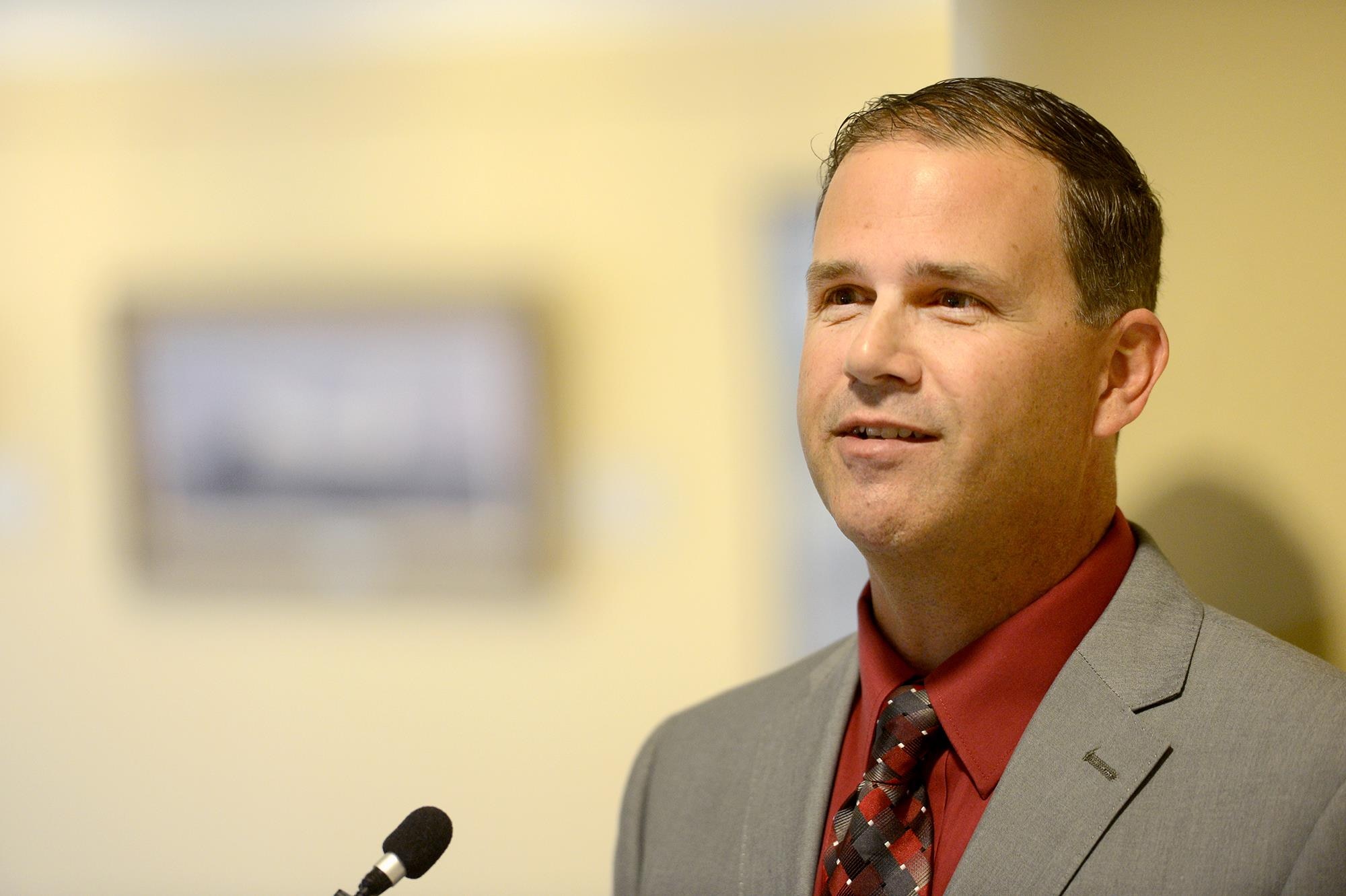 Andrew L. Sloper, a logistics management specialist at Hill Air Force Base, Utah, gives remarks after receiving the 2014 individual General Larry O. Spencer Innovation Award during a ceremony at the Pentagon July 23, 2015. The award, named after and presented by Air Force Vice Chief of Staff Gen. Larry O. Spencer, was created by Air Force Chief of Staff Gen. Mark A. Welsh III to recognize Airmen who share their creative and efficient ways to save money and time. (U.S. Air Force photo/Scott M. Ash)