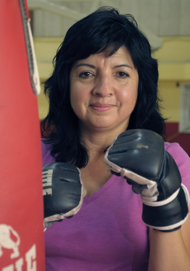 Millie Sanchez shows a boxing counter that measures the number of punches based on the sound, and counts the number of rounds she does.