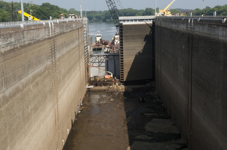 The U.S. Army Corps of Engineers Nashville District inspects and performs scheduled maintenance July 27, 2015 at Old Hickory Lock in Old Hickory, Tenn.  The lock is empty of water until Aug. 4, 2015 while maintenance crews inspect the lock chamber and perform scheduled maintenance.  The lock is located on the Cumberland River at mile 216.2.