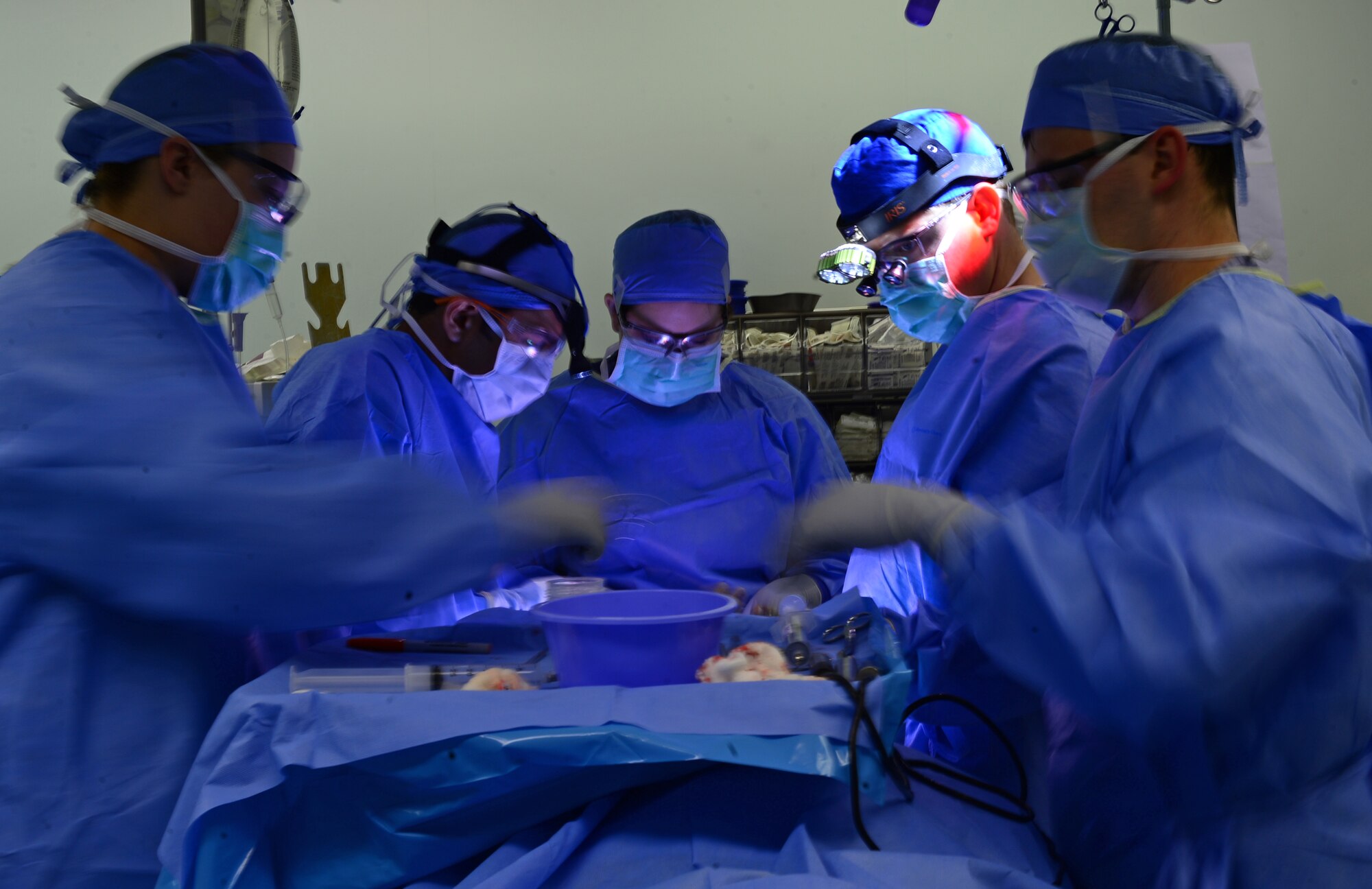 Airmen from the 48th Dental Squadron perform an orthognathic facial surgery in the hospital at Royal Air Force Lakenheath, England, July 9, 2015. The 48th DS performs approximately 300 to 500 surgeries per year, and provides dental care to more than 20,000 beneficiaries in Europe. (U.S. Air Force photo by Senior Airman Erin O’Shea/Released)
