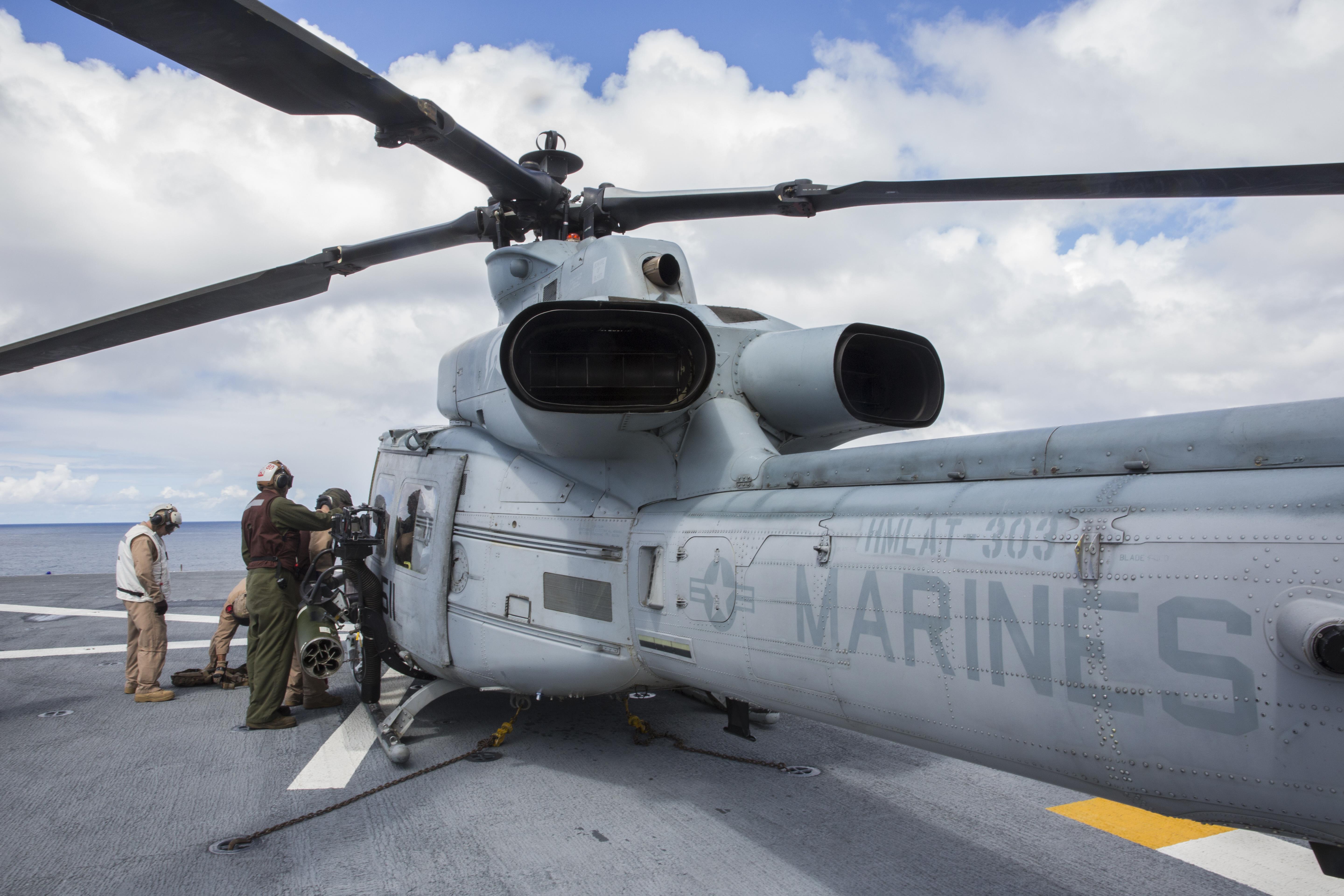 Marines prepare UH1Y Huey for Seattle Seafair