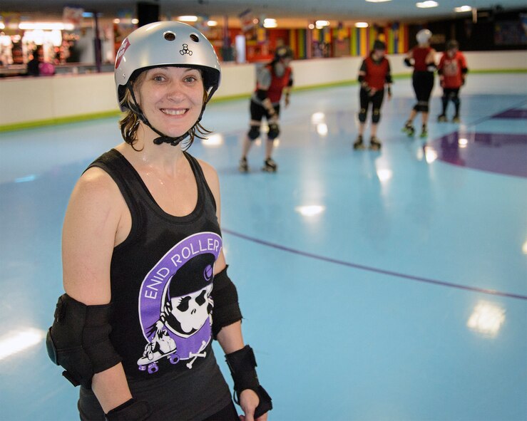 Shawn Kelley, a Vance Air Force Base mental health specialist, at roller derby practice in Enid, Oklahoma, June 24. Kelley said roller derby offers her a stress release from the demands of daily life. (U.S. Air Force photo / David Poe)