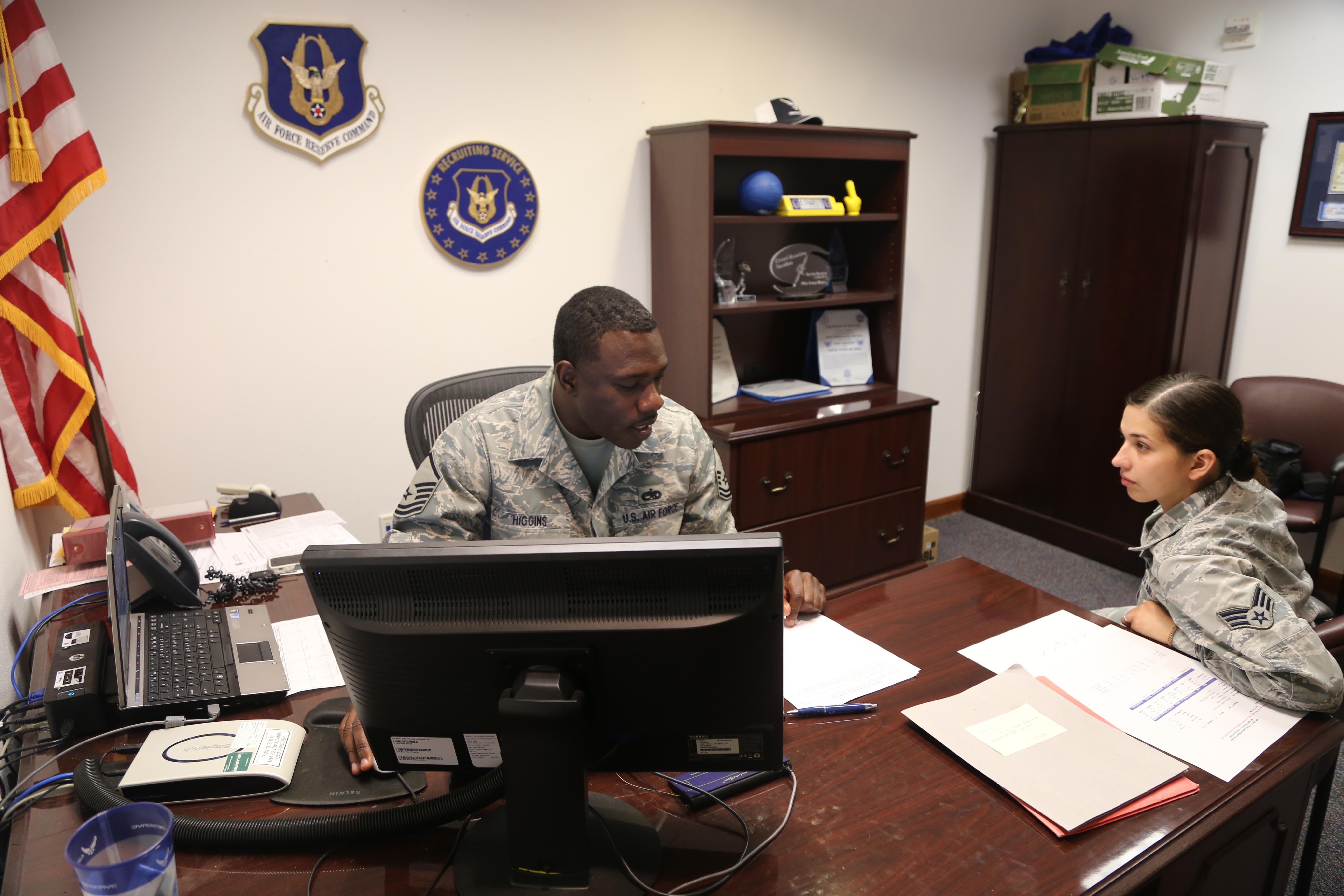 Recruiter provides Airmen with early separation program information