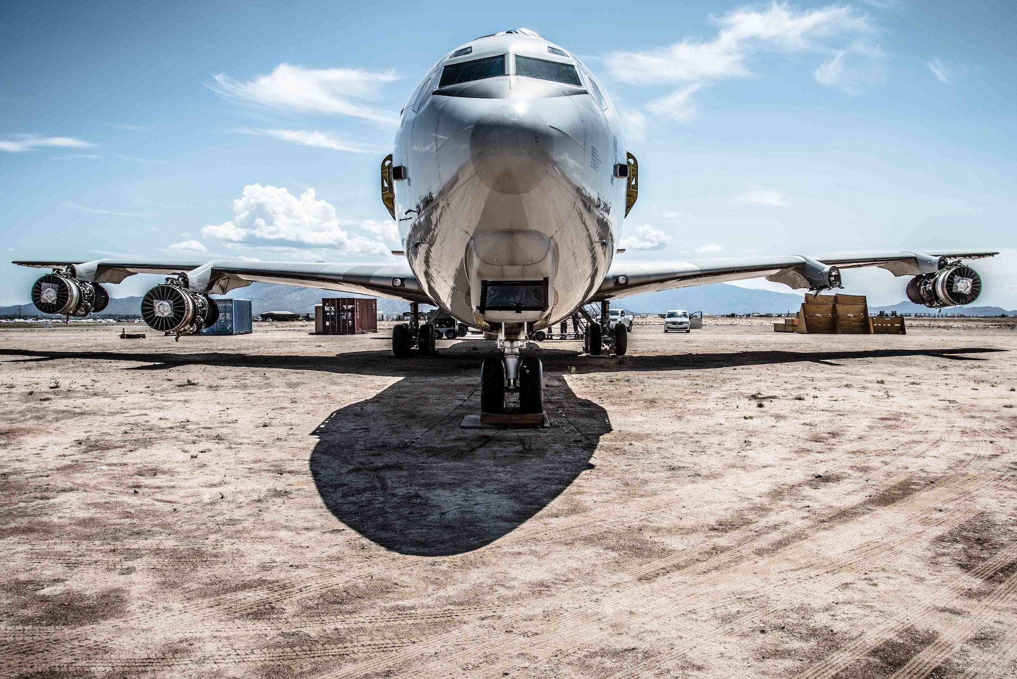 The impressive E-3A in the empty desert of Tucson. (Photo by Capt. A. Bongers)