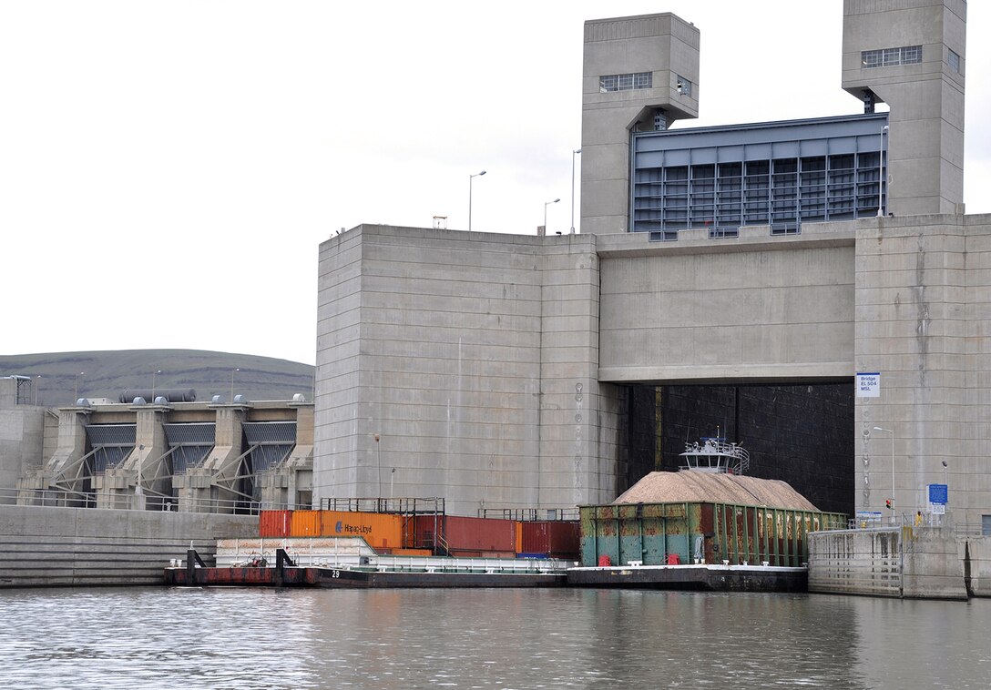 Lower Monumental Lock and Dam, near Kahlotus, Washington