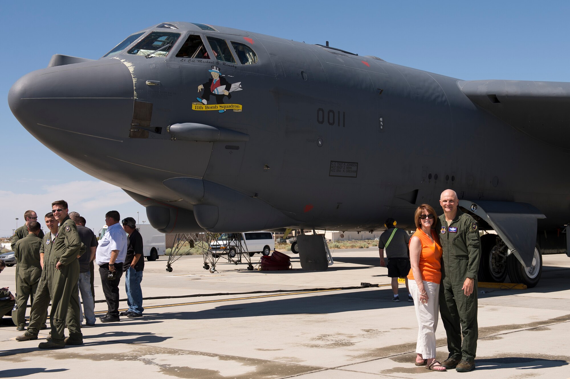 Maj. Gen. Arnold Bunch Jr., Air Force Test Center commander, poses for a photo with his wife, Carolyn, following his last proficiency flight at Edwards May 27. (U.S. Air Force photo by Bobbi Zapka)