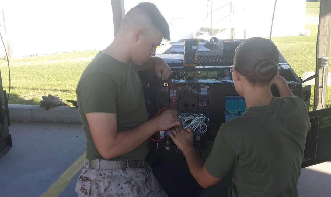 Marines from BEEEST 5-15 conduct practical application on a Bravo generator.