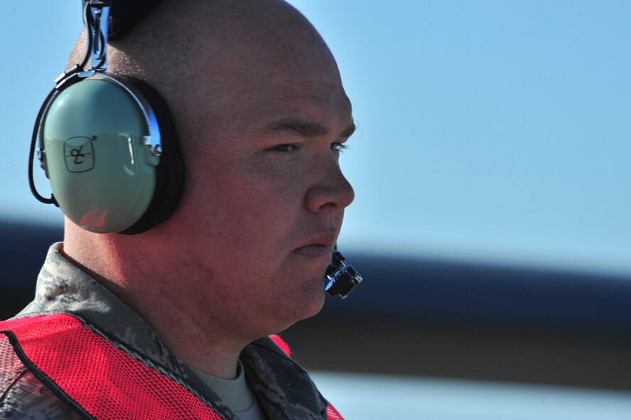 A 509th Aircraft Maintenance Squadron crew chief oversees B-2 Spirit refueling at Royal Air Force Fairford, England, June 7, 2015. The B-2 provides the penetrating flexibility and effectiveness inherent in manned bombers. Its low-observable, or “stealth,” characteristics give it the unique ability to penetrate an enemy’s most sophisticated defenses. (U.S. Air Force photo/Senior Airman Malia Jenkins)