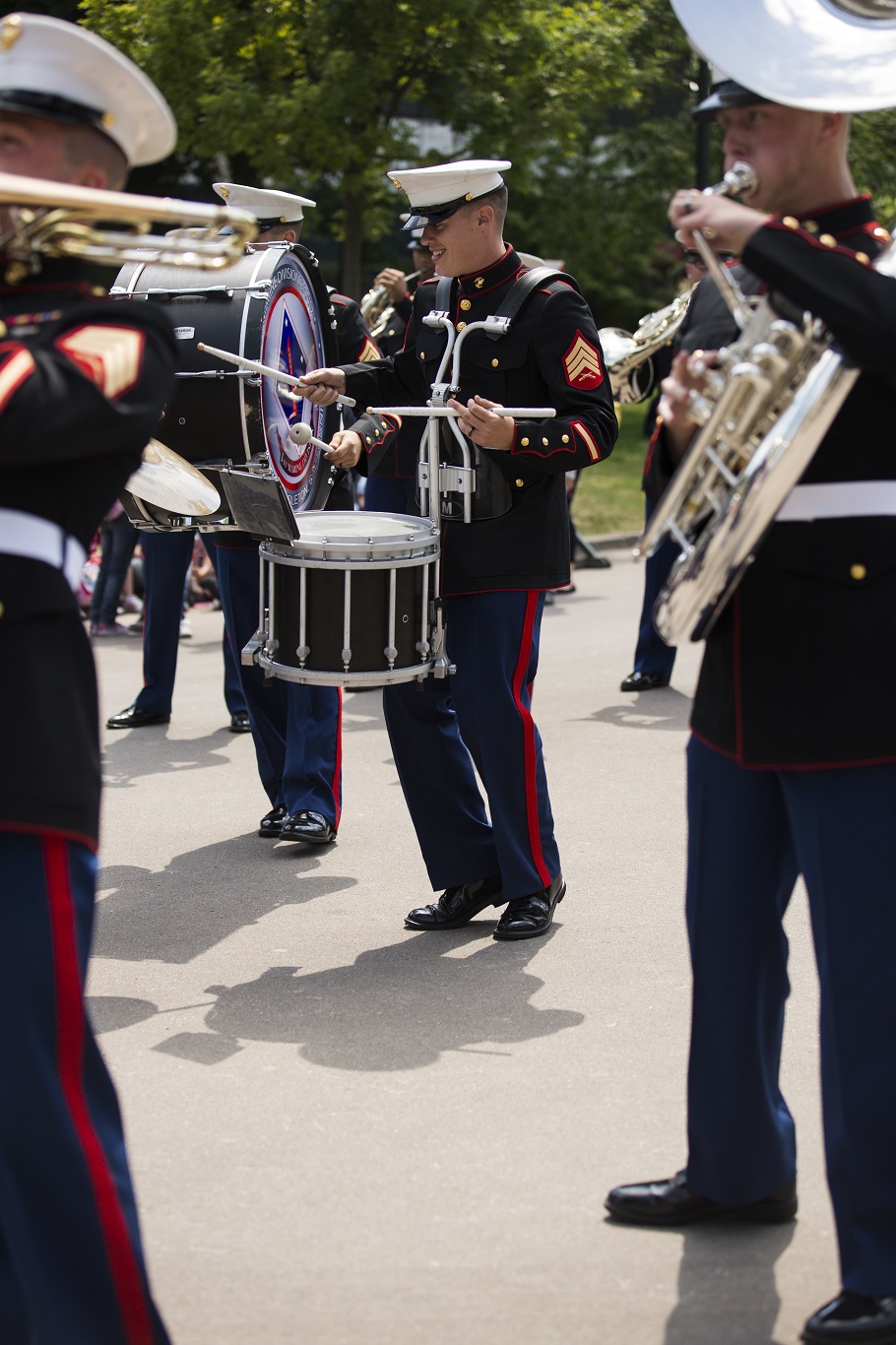 U.S. Marines with the 1st Marine Division Band perform at Le Jardin d'Acclimatation in Paris, France, on May, 27, 2015. The band's performance is one of many events that will be going on during their visit to France as part of the Belleau Wood anniversary ceremony. (U.S. Marine Corps photo by Sgt. Luis A. Vega/Released)