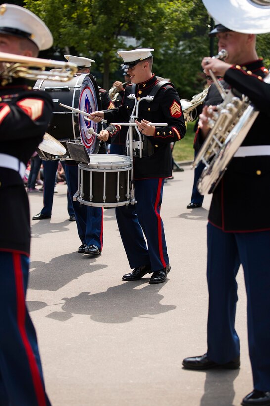 U.S. Marines with the 1st Marine Division Band perform at Le Jardin d'Acclimatation in Paris, France, on May, 27, 2015. The band's performance is one of many events that will be going on during their visit to France as part of the Belleau Wood anniversary ceremony. (U.S. Marine Corps photo by Sgt. Luis A. Vega/Released)