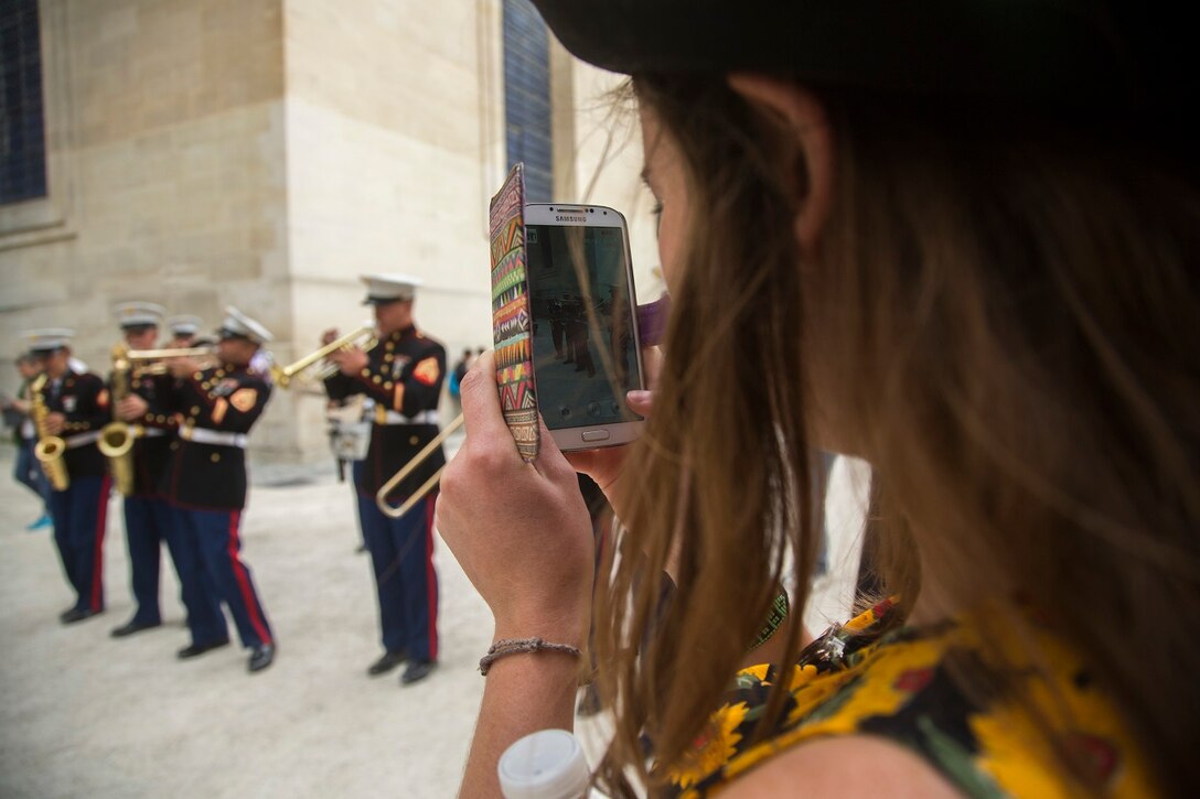 U.S. Marines with the 1st Marine Division Party Band perform at Les Invalides in Paris, France, on May, 28, 2015. The band's performance is one of many events that will be taking place during their visit to France as part of the Belleau Wood anniversary ceremony.(U.S. Marine Corps photo by Sgt. Luis A. Vega/Released)