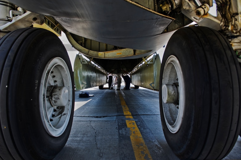 Aircraft Maintenance Training Minot Air Force Base Article Display