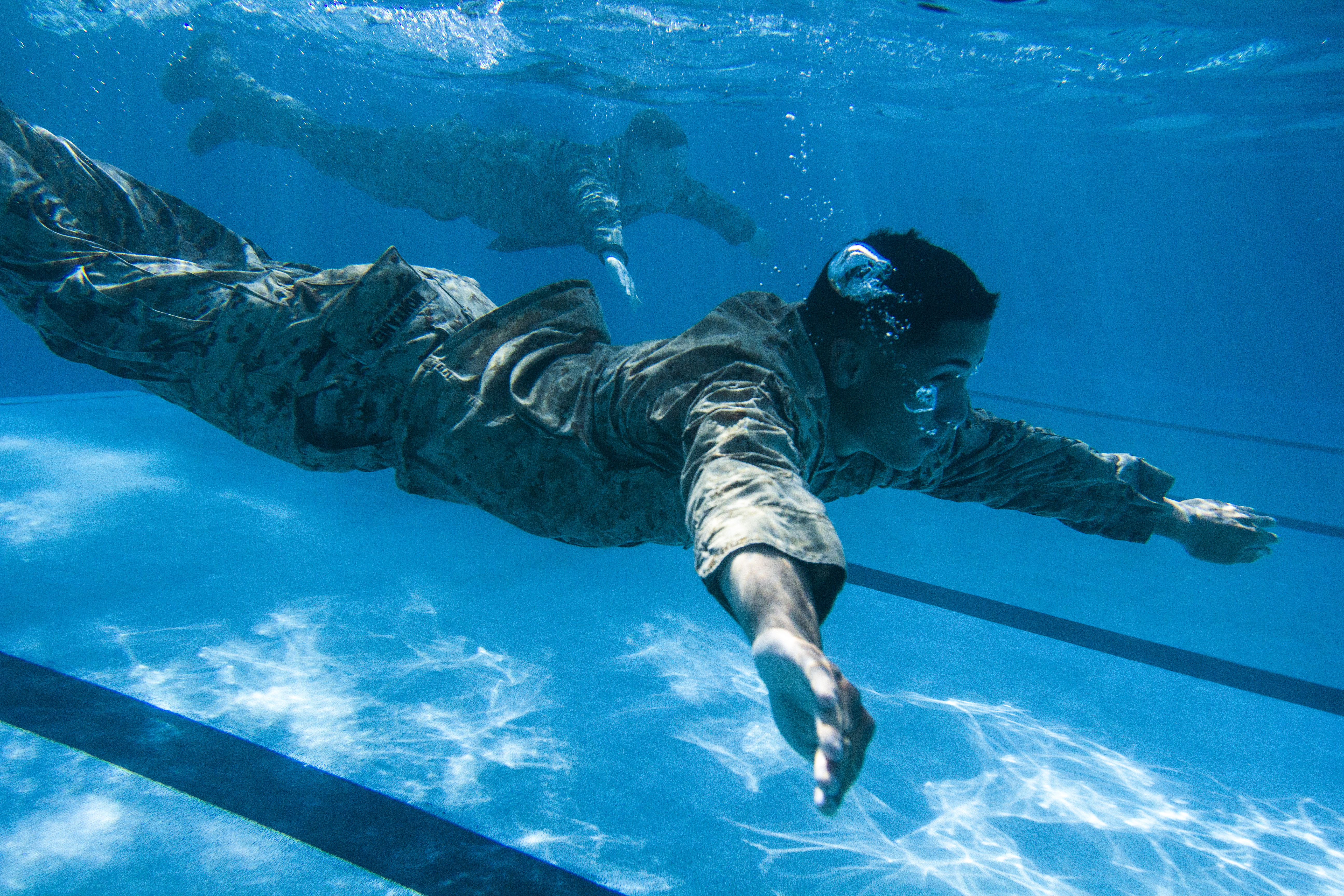 PHOTOS U.S. Marines dive into water survival training > Seymour