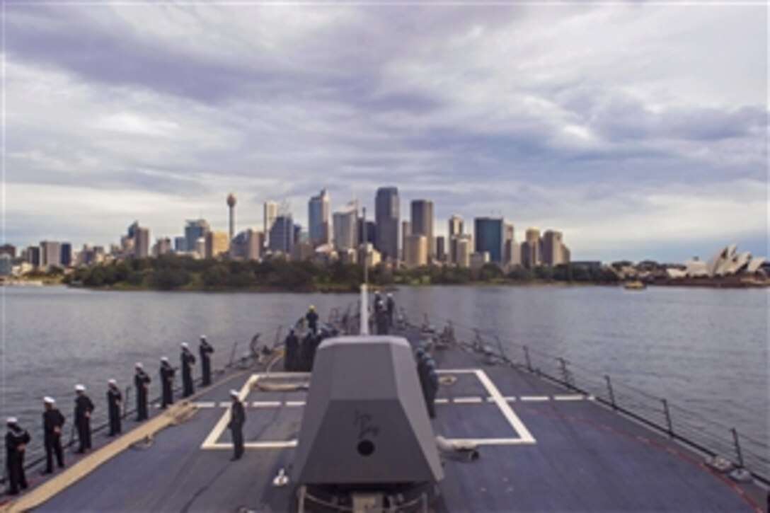 The guided missile destroyer USS Mustin transits Sydney Harbor for a port visit in Sydney, June 17, 2015. The Mustin is on patrol in the U.S. 7th Fleet area of responsibility to support security and stability in the Indo-Asia-Pacific region.